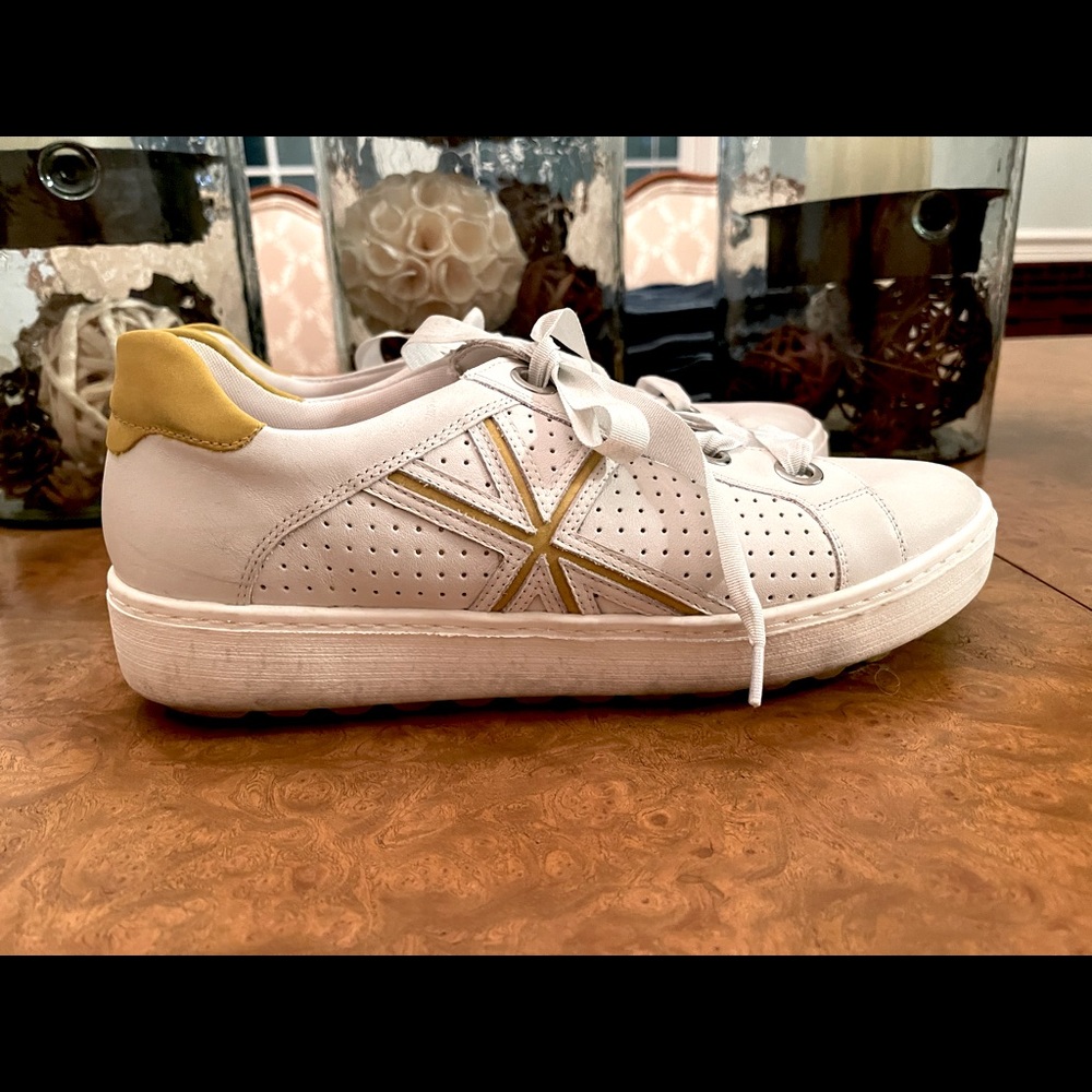 Womens Remonte Soft Tennis Shoes, Size 41 (10-10.5)